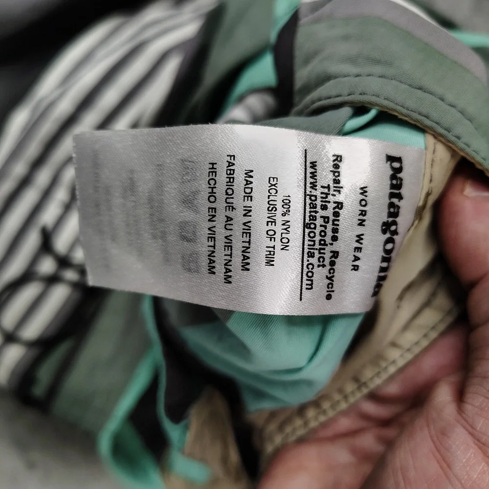 Patagonia Wavefarer Board Shorts Mens 38 Green Striped‎ Quick Dry Swim Trunks
